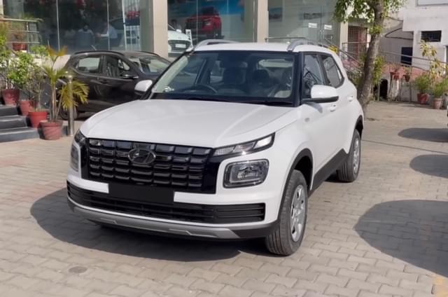 Hyundai Venue S+ with sunroof launched at Rs 9.35 lakh