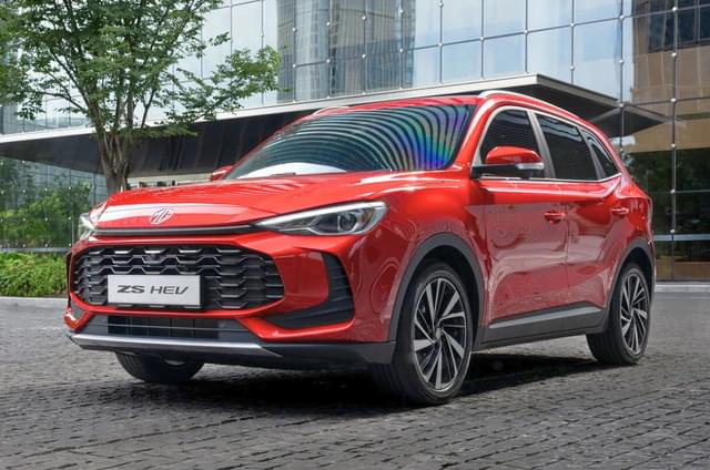Next-gen MG ZS revealed with a hybrid powertrain