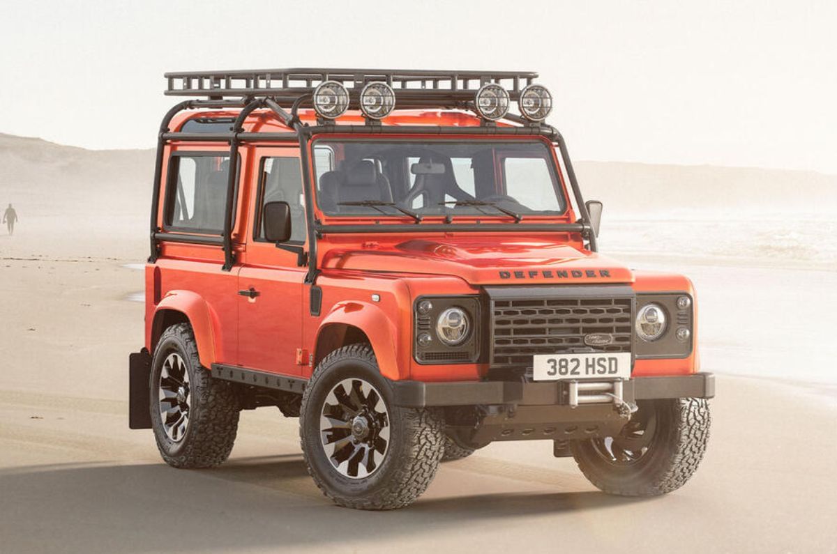 Land Rover Defender classic revived via Bespoke division