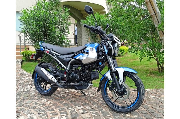 Bajaj Freedom 125 hits 5000 units sales in 2 months