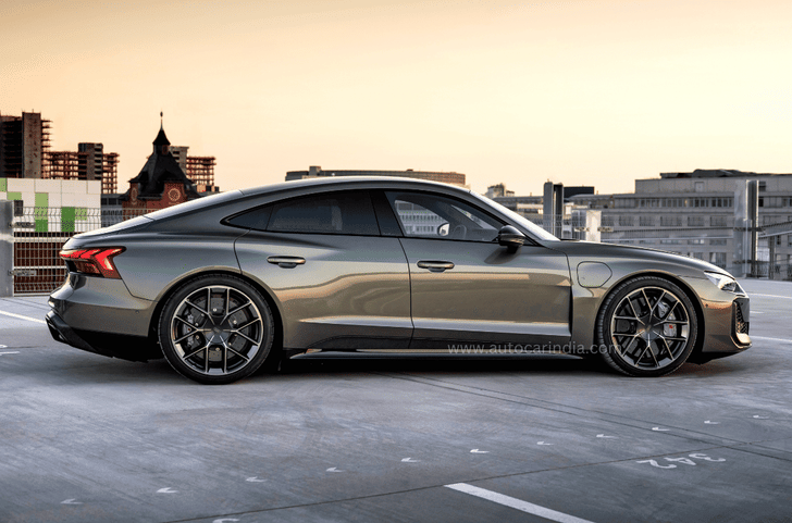 2025 Audi e-tron GT side profile 2025 Audi e-tron GT side profile