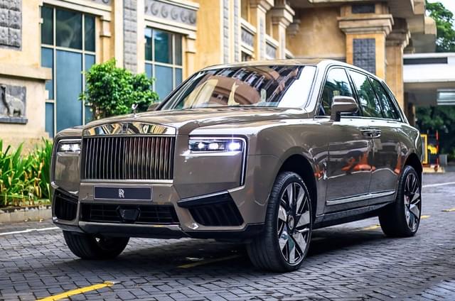 Rolls Royce Cullinan facelift launched at Rs 10.50 crore