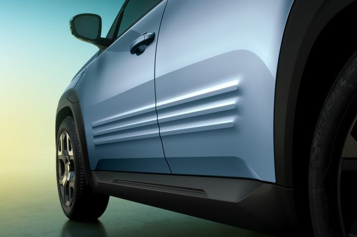 Renault 4 teased ahead of Paris Motor Show debut