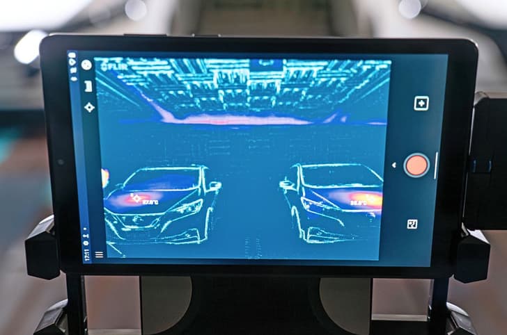 Nissan's 'cool paint' Nissan's 'cool paint'