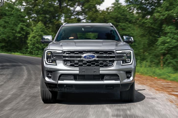 Ford Everest drive to Mount Everest front action