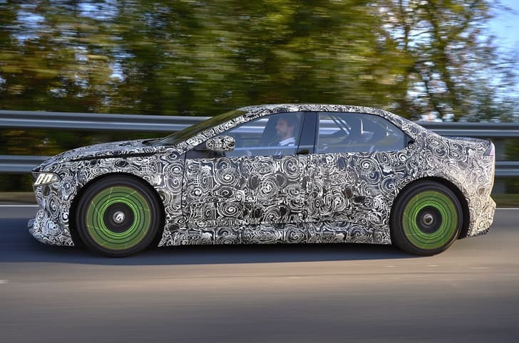 bmw vision driving experience concept bmw vision driving experience concept side tracking