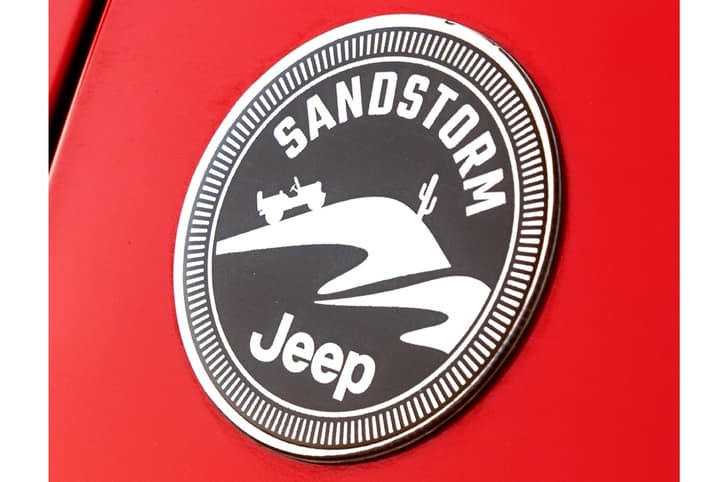 Jeep Compass Sandstorm Edition badge