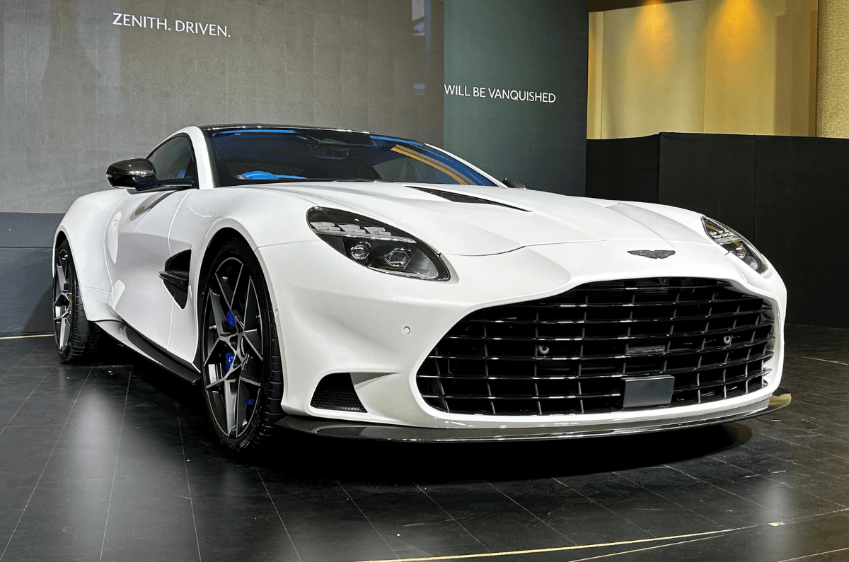 Aston Martin Vanquish front quarter