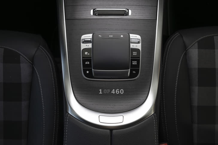 mercedes benz g class stronger than the 1980s interior centre console