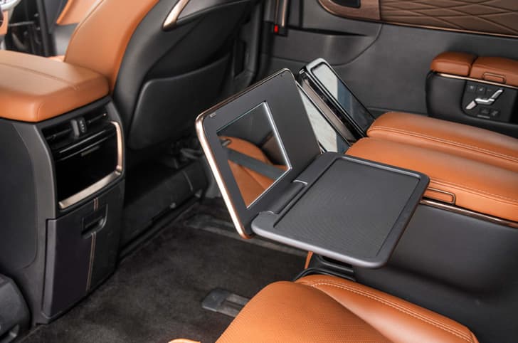 Toyota Vellfire second row tray tables 