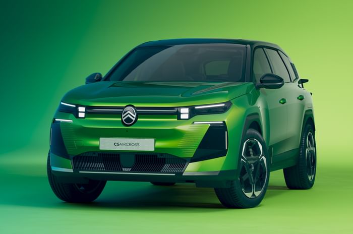 Citroen C5 Aircross front quarter 