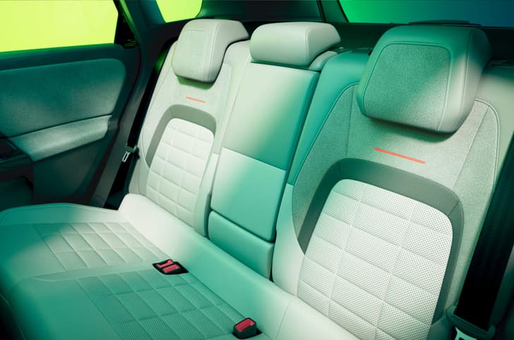 Citroen C5 Aircross back seats Citroen C5 Aircross back seats