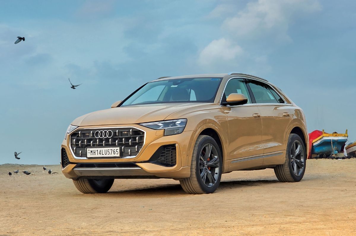 Audi Q8 front quarter