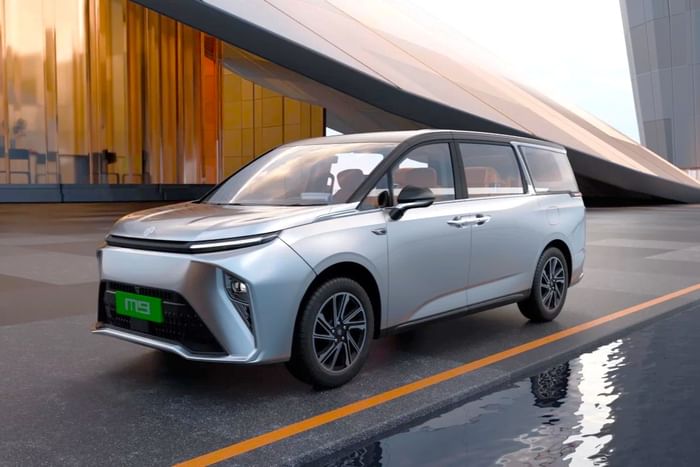 mg m9 electric mpv 2025 bookings details