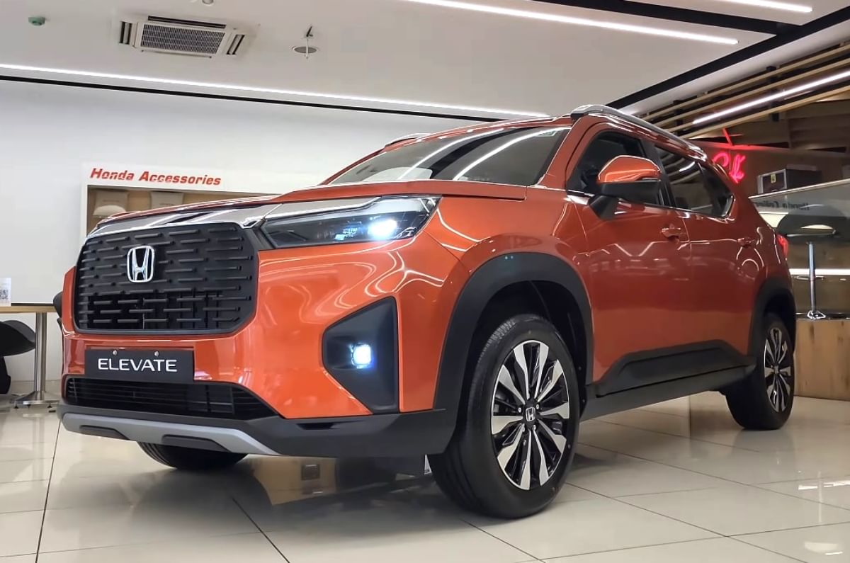 Honda Elevate VX showroom