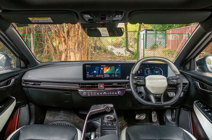 2025 Kia EV6 interior
