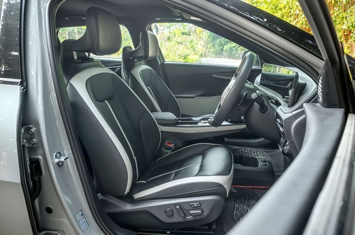 2025 Kia EV6 front seats 2025 Kia EV6 front seats