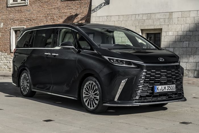 lexus lm 350h bookings reopened in india