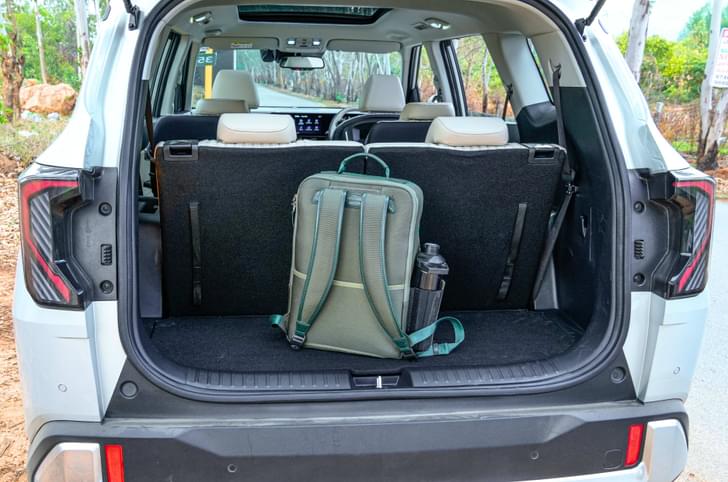 Kia Carens Clavis boot space 