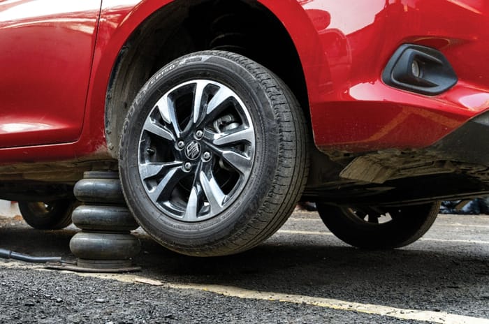 At Your Service: Doorstep Tyre Change