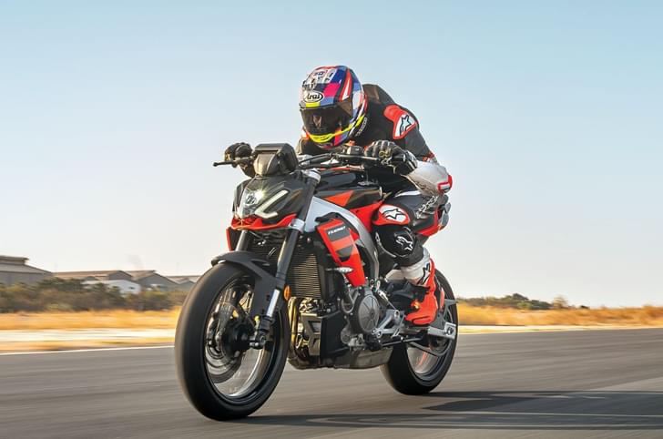 Aprilia Tuono 457 track review: Raising the bar