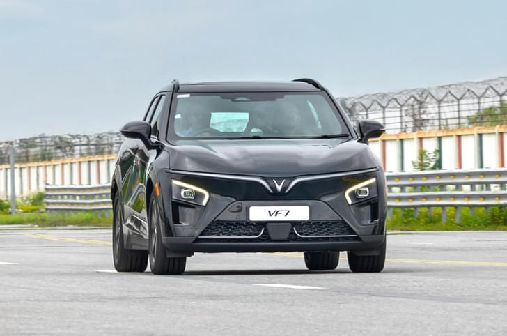 Vinfast VF7 acceleration