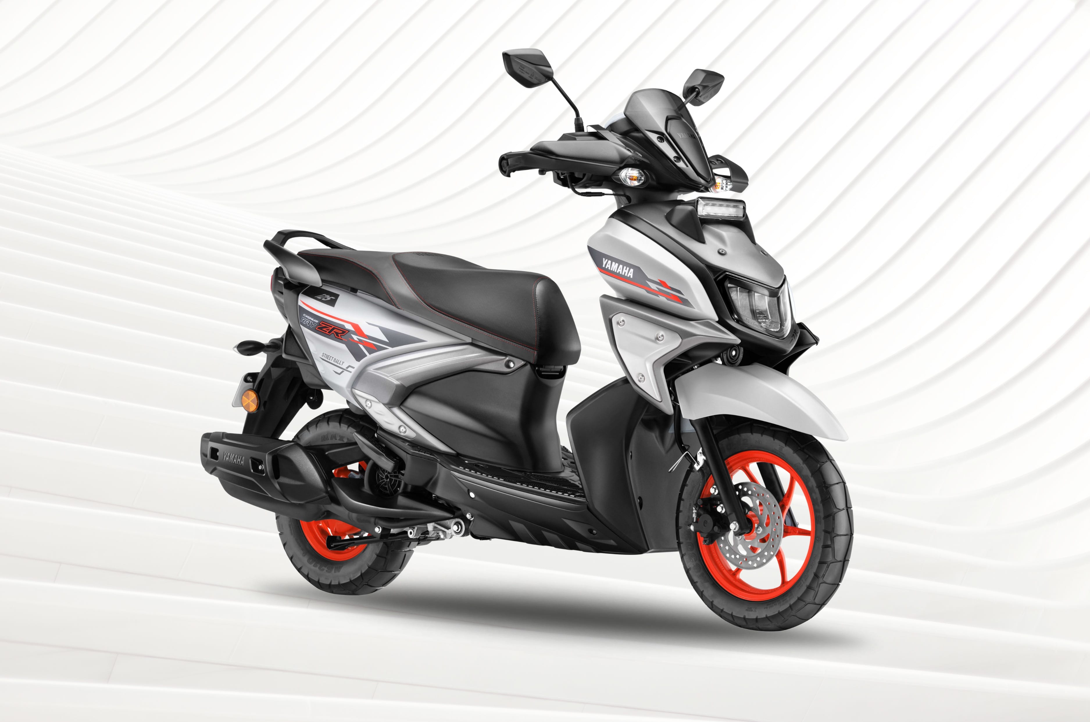 Yamaha RayZR 125 Hybrid gets discounts up to Rs 10,000 | Autocar India