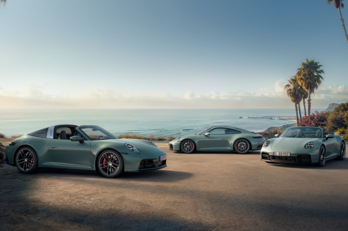 Porsche 911 Carrera 4S facelift revealed in 3 body styles