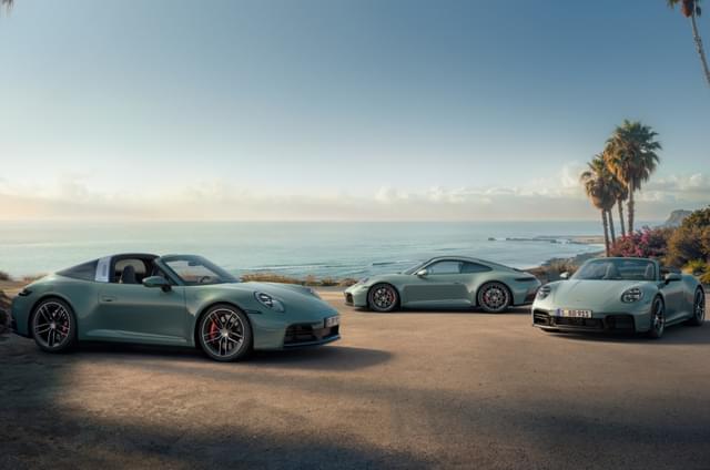 Porsche 911 Carrera 4S facelift revealed in 3 body styles