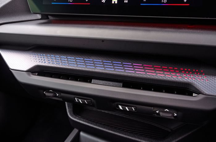 BMW 2 Series ambient lighting on dashboard BMW 2 Series ambient lighting on dashboard