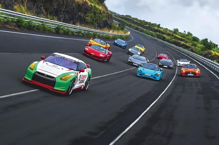 300kph Club at NATRAX 12 supercars on track