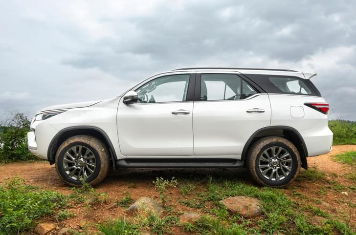 Toyota Fortuner mild hybrid diesel side static