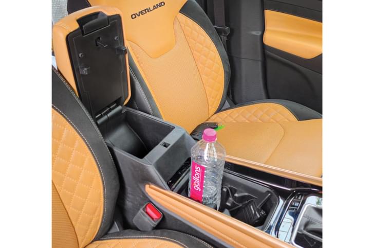 Jeep Meridian armrest