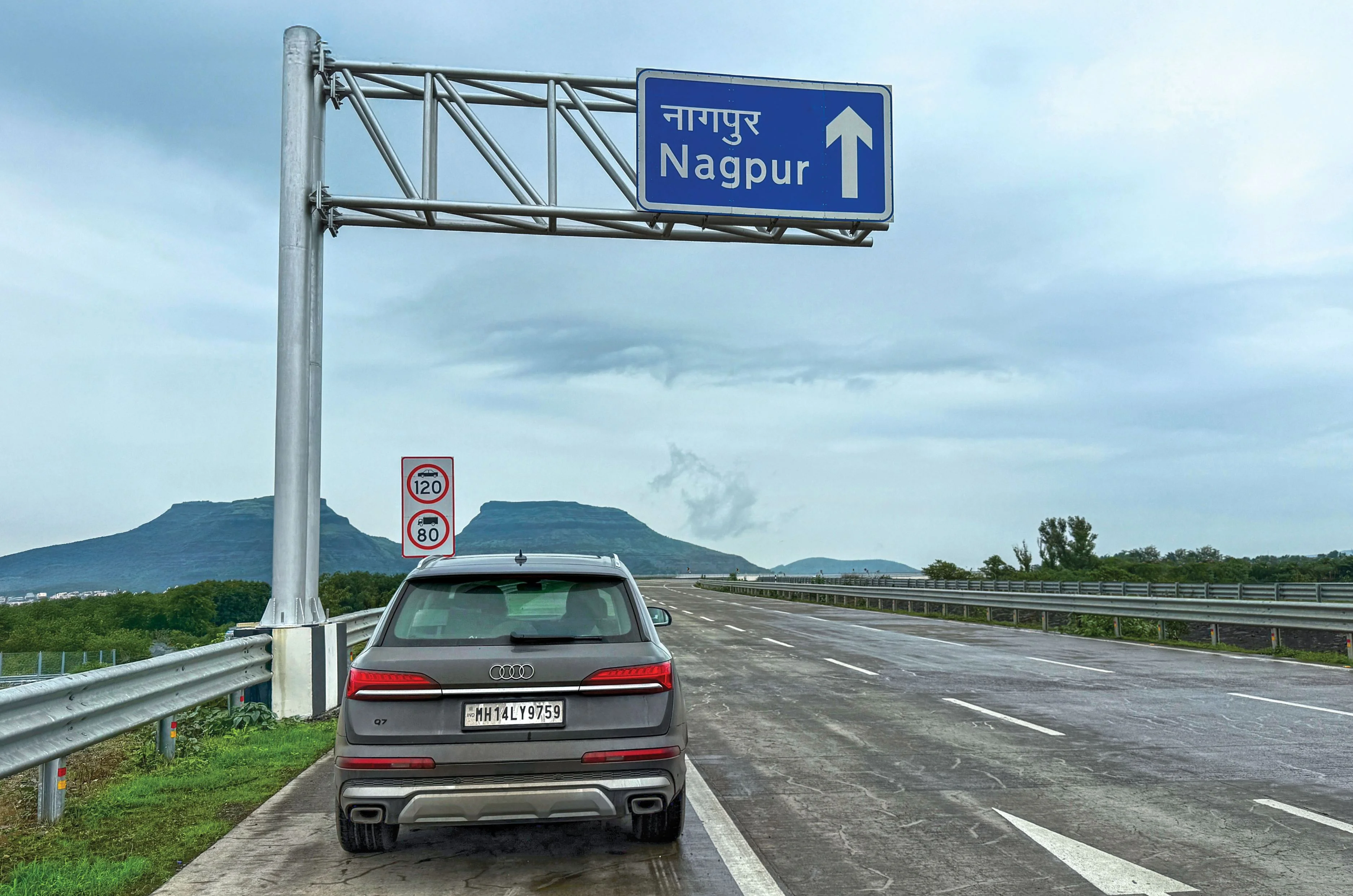 Audi Q7 on highway 