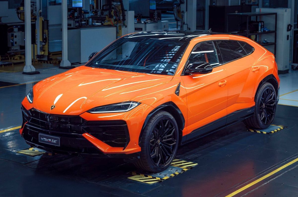 Lamborghini Urus SE reasons to buy