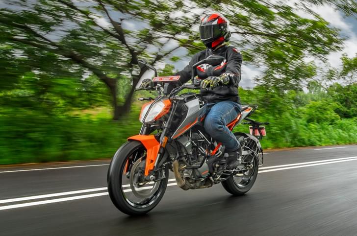 KTM 160 Duke review: size matters