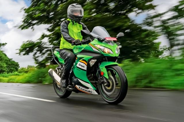 2025 Kawasaki Ninja 300 review: Old school, still cool?