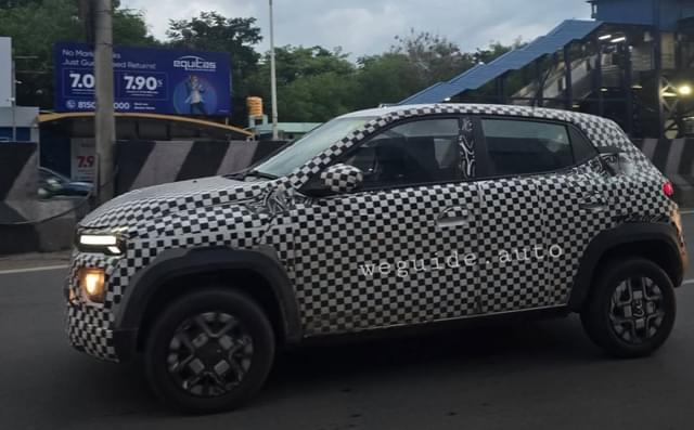 Renault Kwid facelift spied with a larger infotainment sc...
