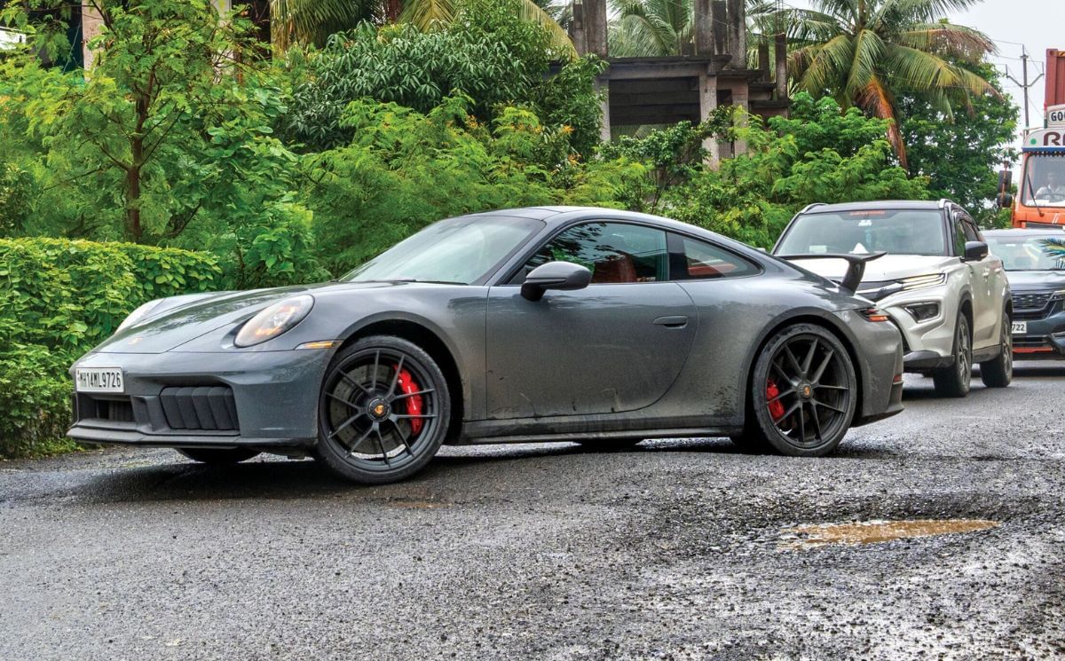 Porsche 911 Carrera 4 GTS
