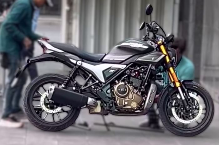 Hero Mavrick 440 spotted with USD fork
