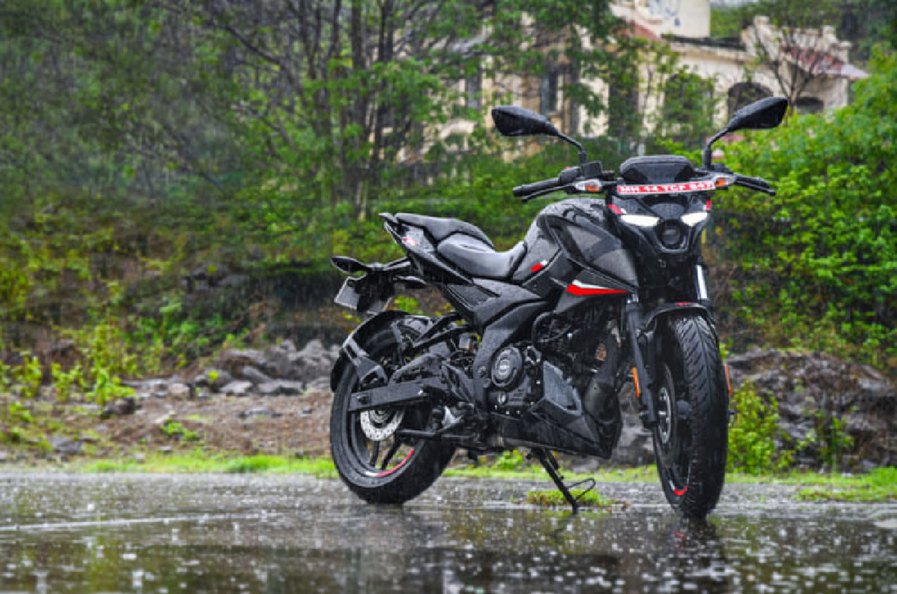 5 things to know before you buy the Bajaj Pulsar N160