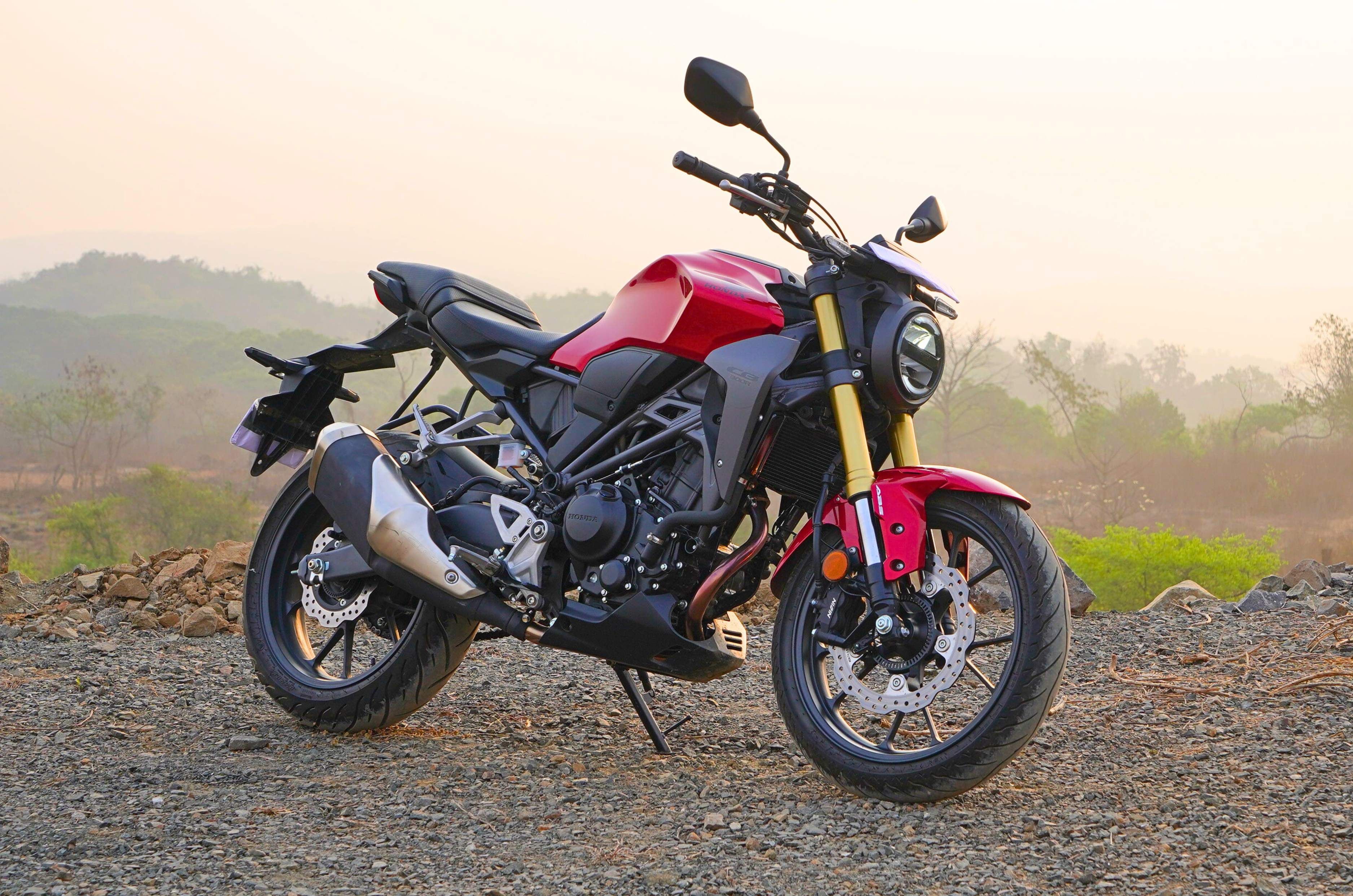 5 things you should know before buying a new Honda CB300R