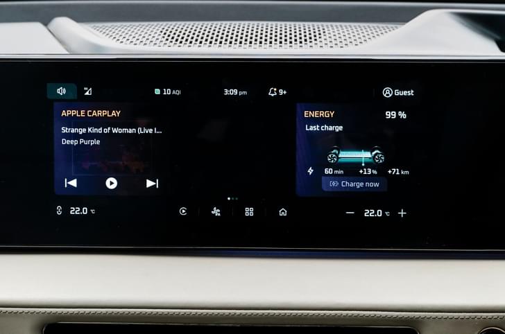Mahindra XEV 9e infotainment touchscreen