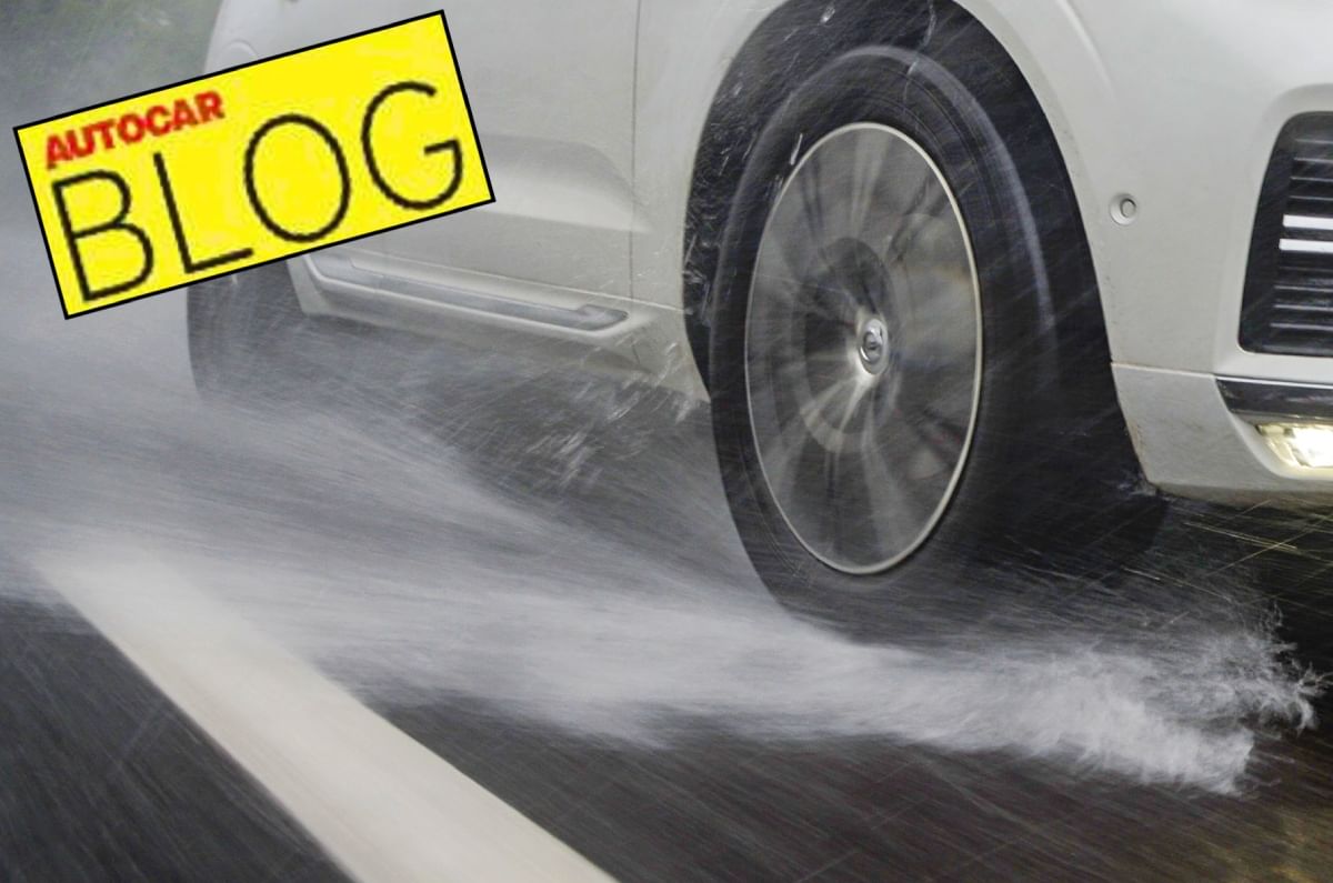 Dangers of aquaplaning and necessity of tyre tread blog