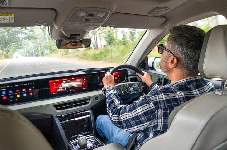 Mahindra XEV 9S Lenny in car driving