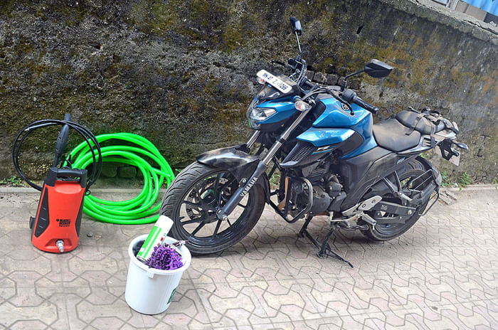 How to correctly clean your two-wheeler