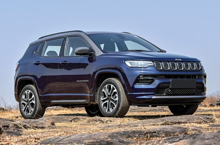 Choosing between the Jeep Compass petrol and diesel