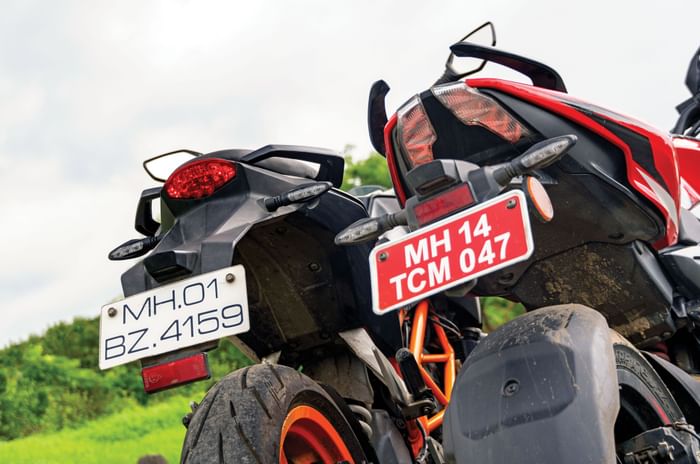 Pulsar NS 400Z Vs 390 Duke Gen 1: New school meets the school