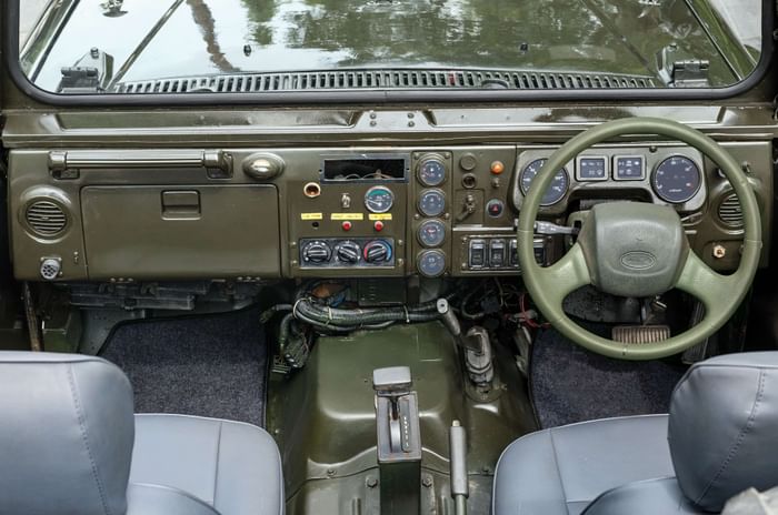 Kia KM450 army truck driven: Kia's real badass