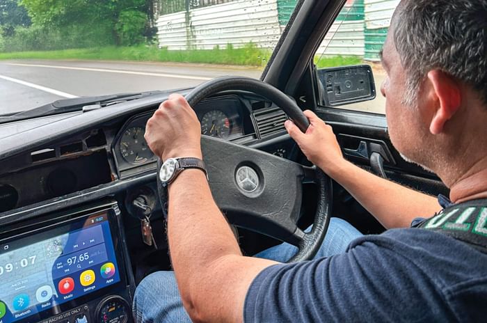 Driving a 2JZ-powered Mercedes 190: Dragon heart